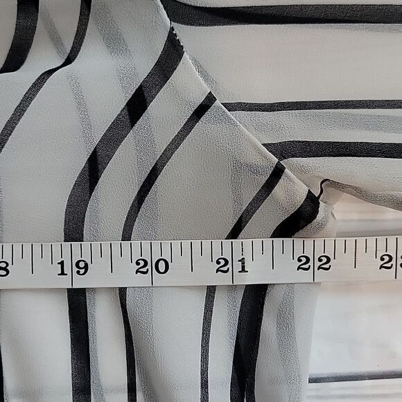 White House Black Market Striped Long Sleeve Draped Top Womens Size 8 - Picture 11 of 14